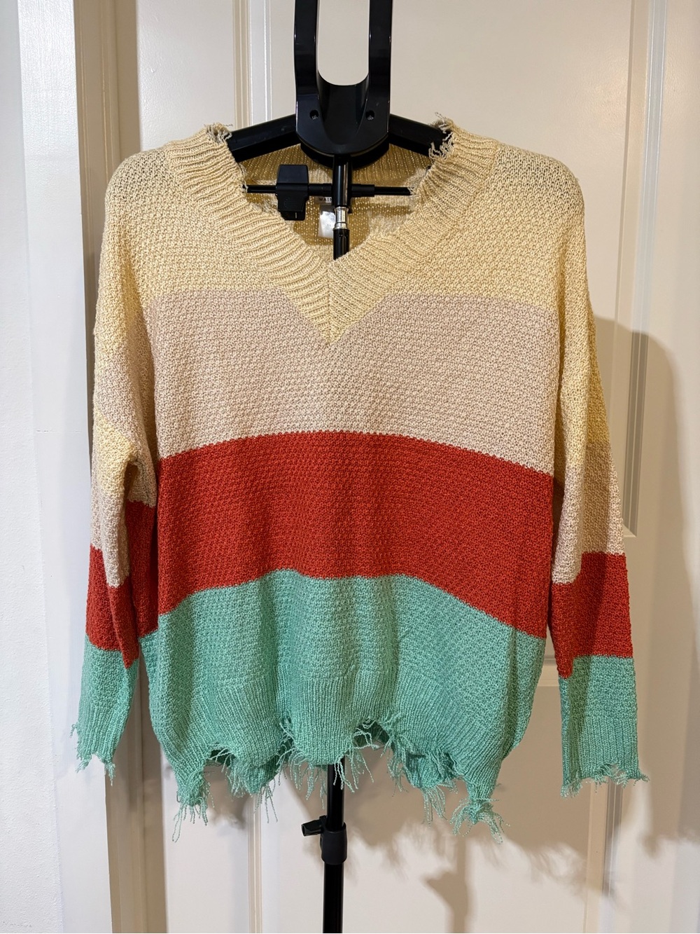 Main Strip Soft Cream Scoop Neck Knit Sweater